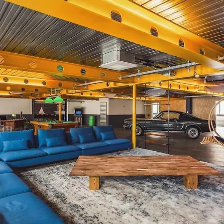 Huge Loft In The Heart Of Apartment *